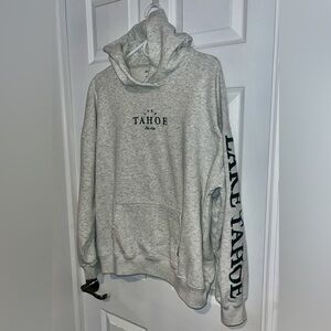 Hollister Light Gray Hoodie - Size Large L - worn a few times - Ex Condition 🌸